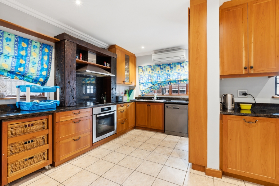5 Bedroom Property for Sale in Pinelands Western Cape